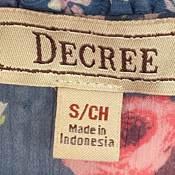 DECREE S/CH Floral Sheer Blouse Tie neck 3/4 Sleeve Flowy (D-16) - Picture 4 of 5